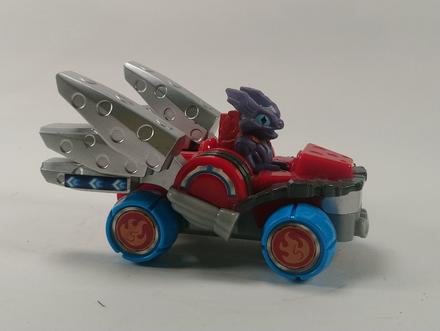 Auto s figúrkou skylanders superchargers spitfire,