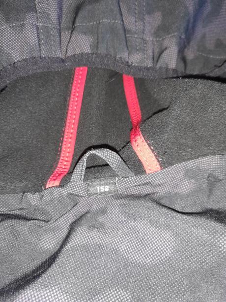 Prechodná bunda bodyguard, 152