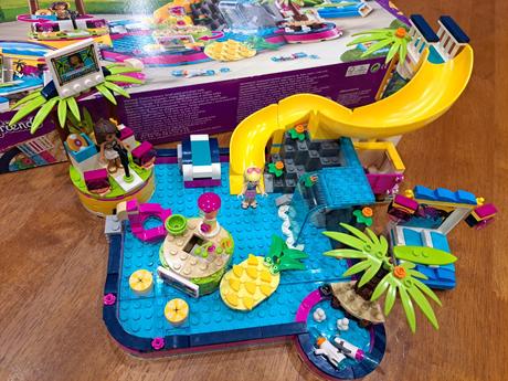 Lego friends 41374 andrea a party pri bazéne, 
