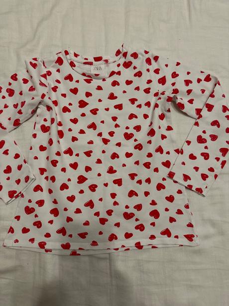 Srdiečkové tričko, zara,122