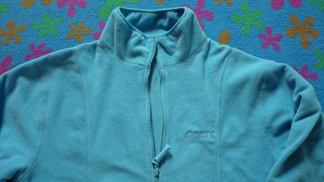 Bledomodrá fliska, l