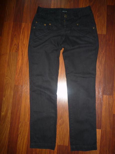 Čierne slimky lifeline, 36