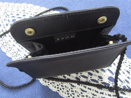 2055. kabelka, avon