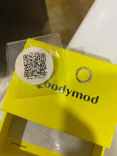 Naušnica pircingova, 