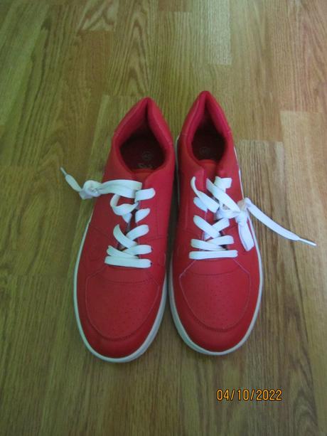 Červené tenisky 40, 40