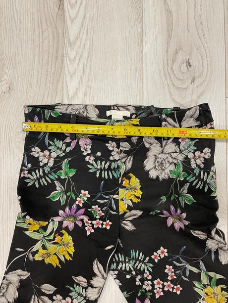 Kvetované rifle, h&m,36