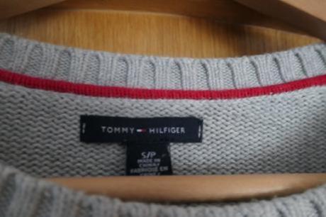 Tommy hilfiger original ikonicky sveter s-m, tommy hilfiger,s