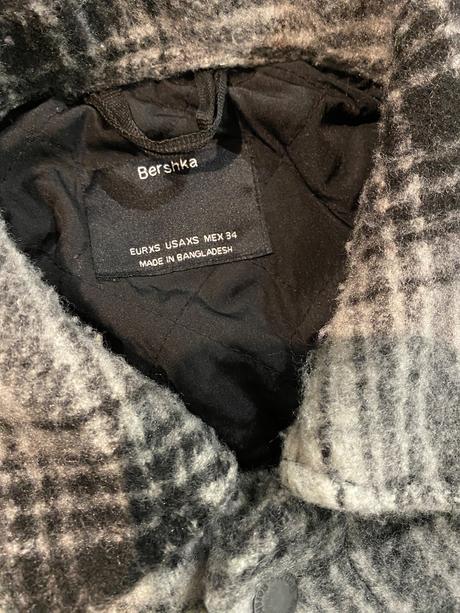 Košelová hrubšia bunda, bershka,170