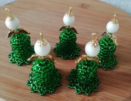 Sklenené anjeliky výška vyše 4 cm,