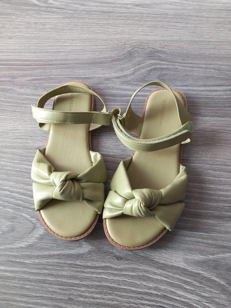 Sandále, reserved,33