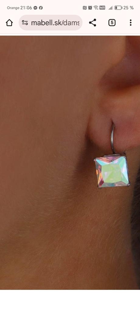 Náušnice chirurgická oceľ, menivé kamienky, 