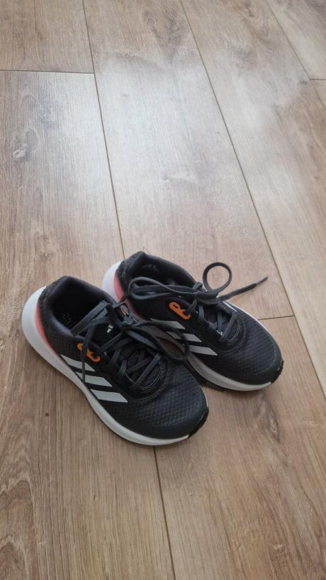 Tenisky zn. adidas veľ. 30., adidas,30