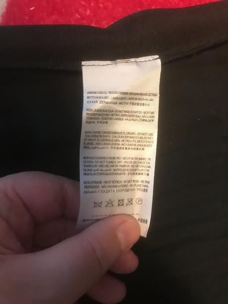 Suprava-šaty a sako so strapcami,vel. s,zn.guess, guess,s