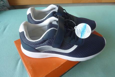 Tenisky v.41 na 1 suchý zips,a elastic.šnúrku, 41