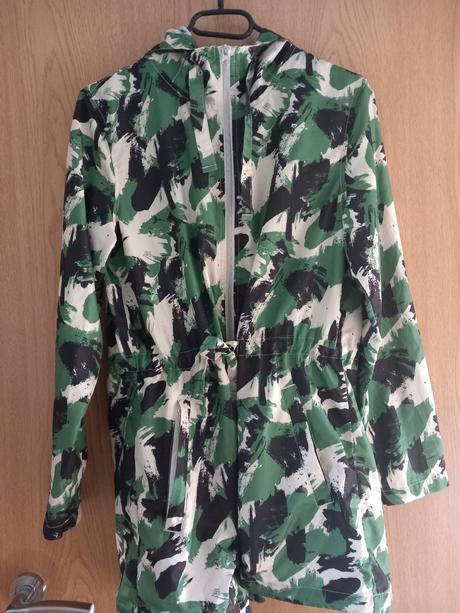 Predĺžená šuštiaková bunda, sinsay,xs