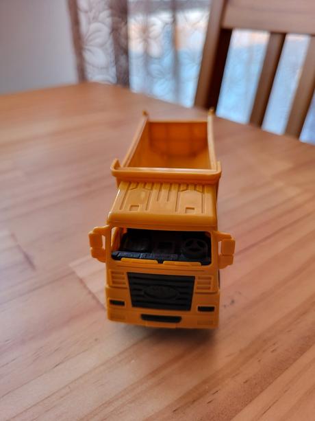 Nákladný sklápač zo sady vergionic 2412, 