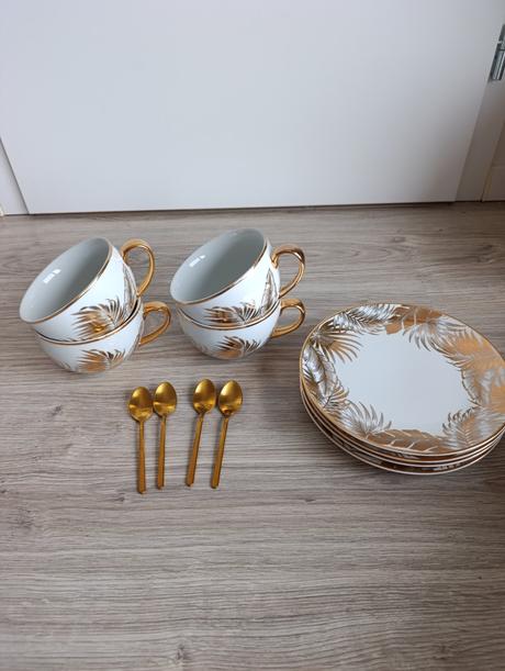 Sada hm šálky taniere lyžičky, 