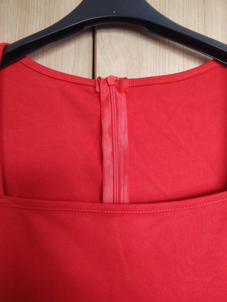 Krasne spolocenske saty s perlickami, xl