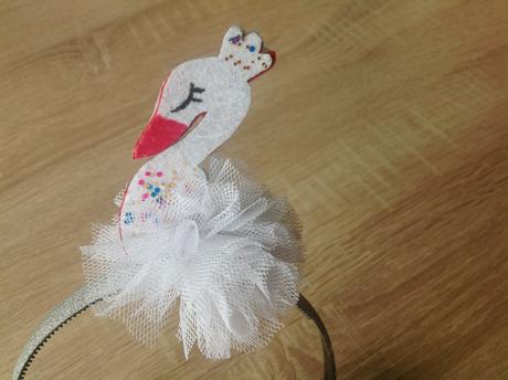 Labuťková čelenka, 