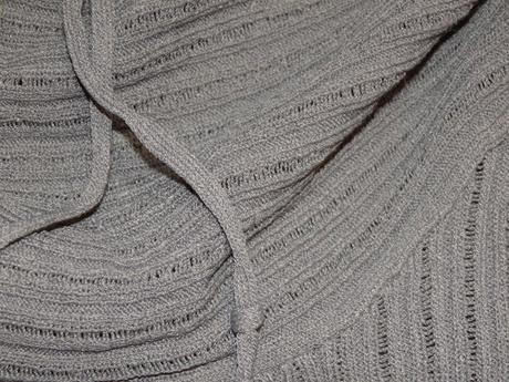 Luxusne pletene trendy saty,olivovej farby,široky, 40