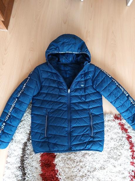 Kvalitna vetrovka, c&a,152