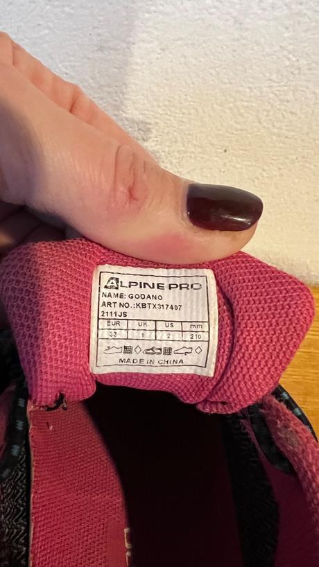 Turisticke topanky, alpine pro,33