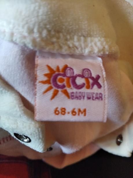 Ružové dupačky, 68