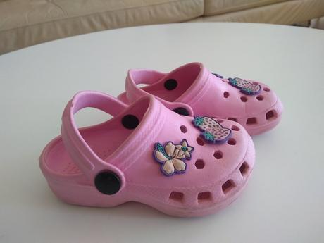 Crocsy, 22