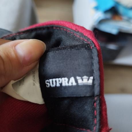Šiltovka supra, m