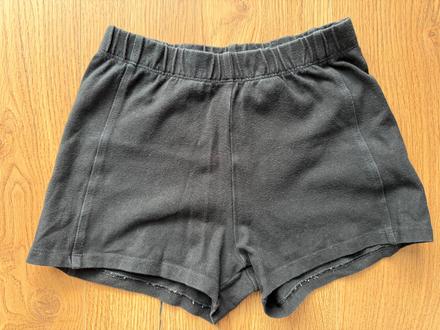Gymnasticke shortky zn. solo, 140
