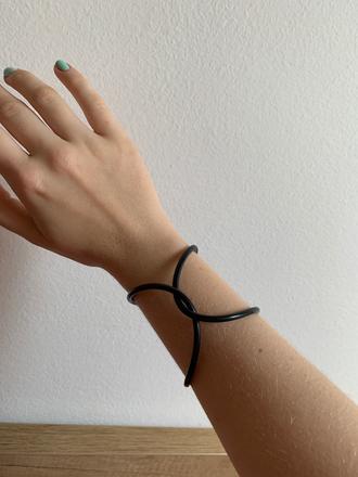 Predám kura collection náramok a opasky,