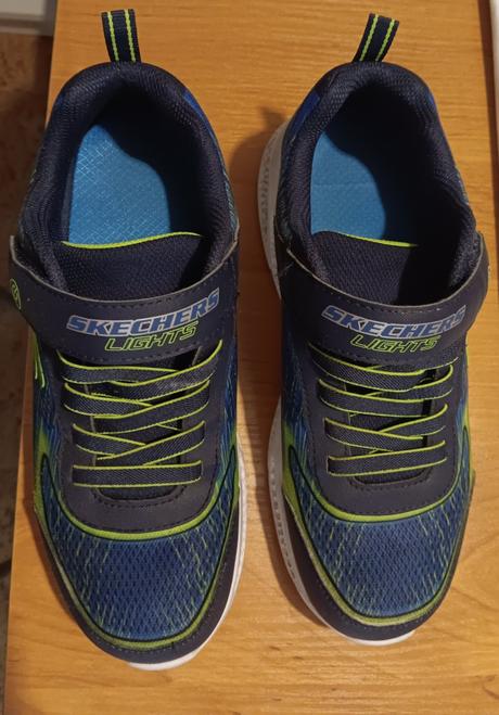 Predám svietiace tenisky skechers light, skechers,38