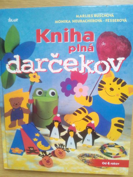 Kniha plná darčekov,