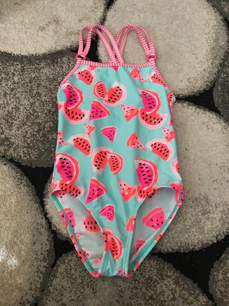 Dievčenske plavky, 110