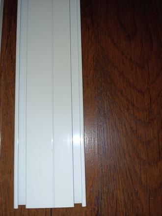 Dvojkolajnice na záves a záclony s prislušenstvom,