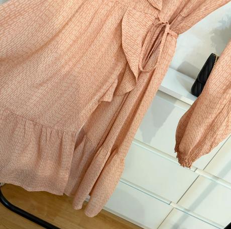 Romantické šaty 4tailors - broskyňovo ružové, 36 / s