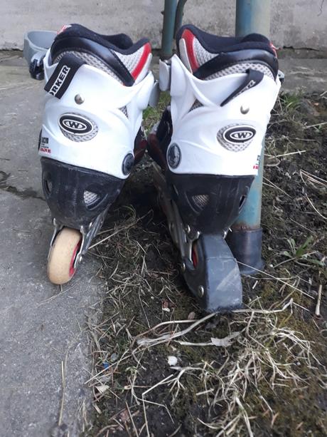 Kolieskové korčule, 33