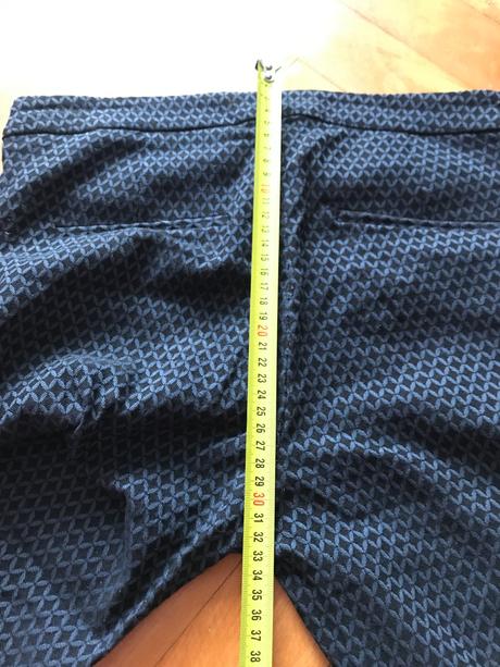 Čierne dámske nohavice reserved s jemným vzorom, reserved,40