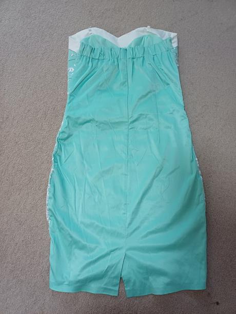 Spoločenské saty, 36