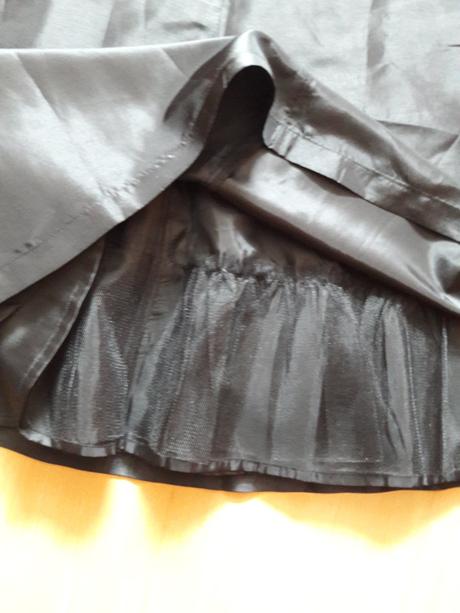 Sviatočne šaty--s, s