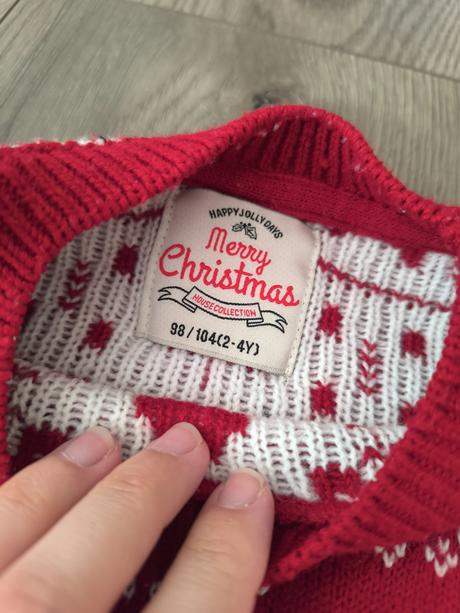 Vianočný sveter, 98