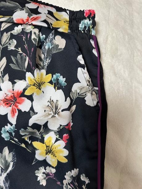 Kvetované tenké nohavice reserved, reserved,m