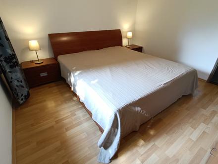 Set manželská posteľ + komoda, 