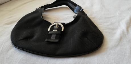 Mensia kabela, benetton