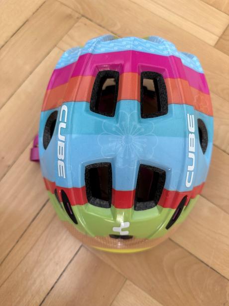 Detska prilba cube, s