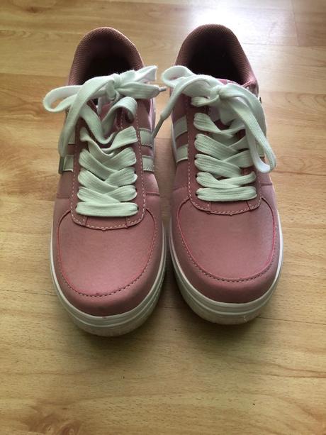 Tenisky na platforme, 36