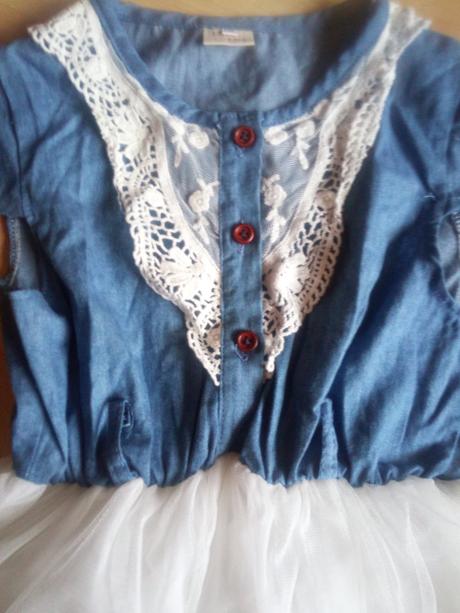 Nádherné šaty top stav, 116