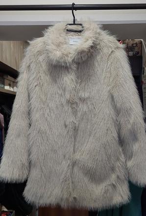 Kožuch z umelej kožušiny s vysokým golierom, reserved,s
