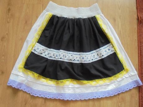 Folklorna sukňa,, 43