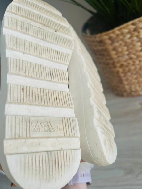 Krásne kožušinkové čižmy značky zara, zara,36